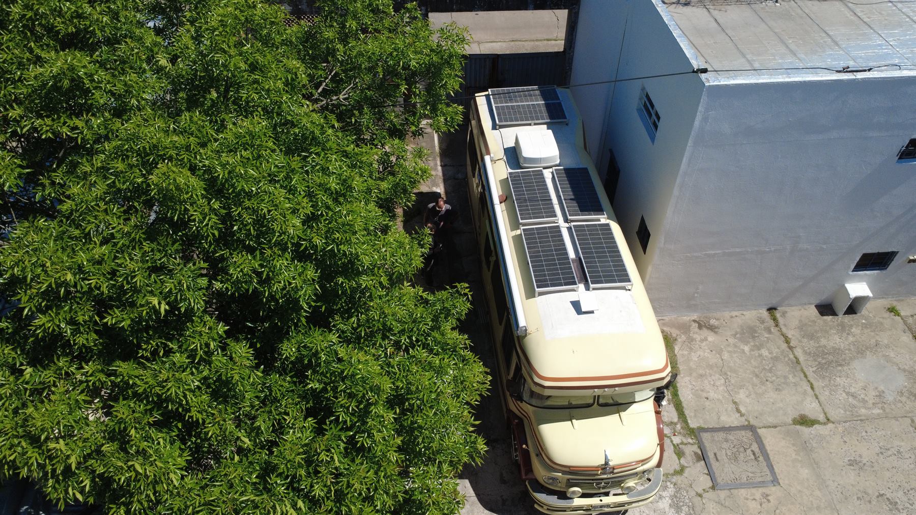 Instalación de paneles solares en motorhome